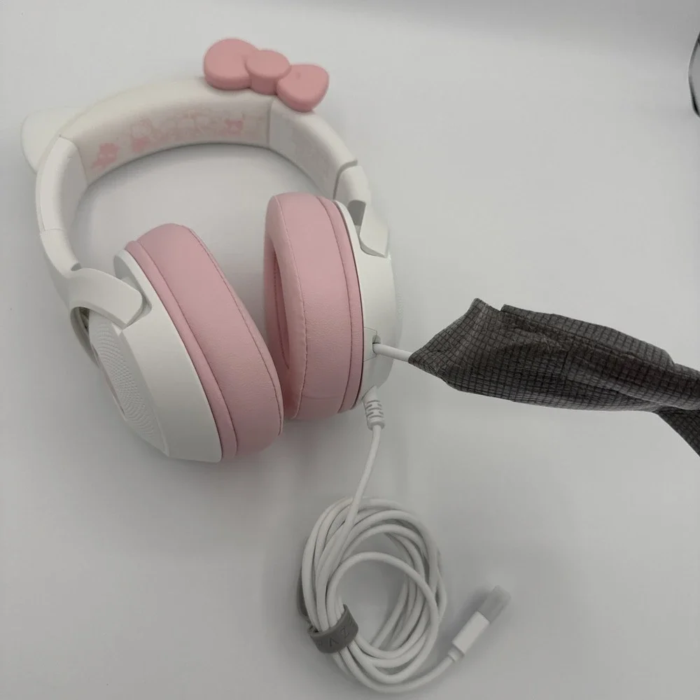 Razer Kraken Kitty V2 Headset Hello Kitty and Friends Edition Pink Chroma RGB